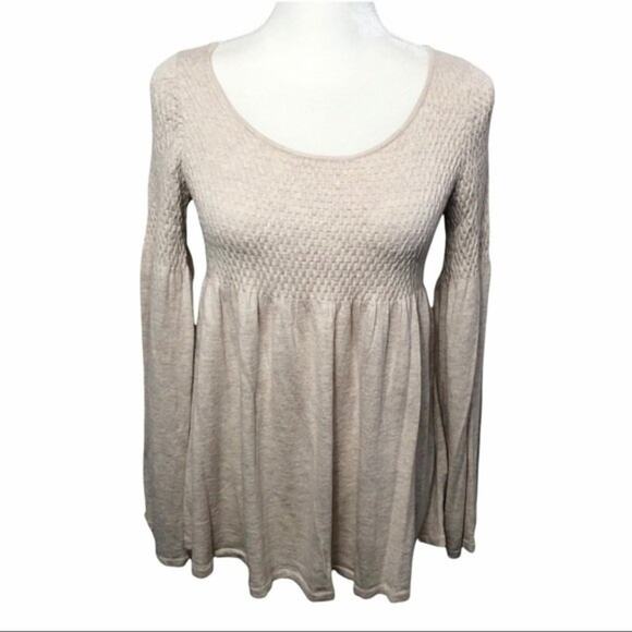 Anthropologie Sweater Size XS Oatmeal Bell Sleeve Smocked Knit Babydoll Pullover - Picture 4 of 12